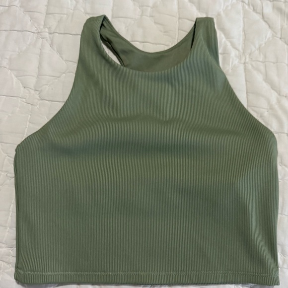 DSG active built in bra crop tank - Picture 1 of 3